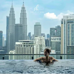  Apartamento The Luxe & Colony Klcc Skyline Infinity Pool - 5min To Petronas Tower & Kl Center By The Hub Malasia