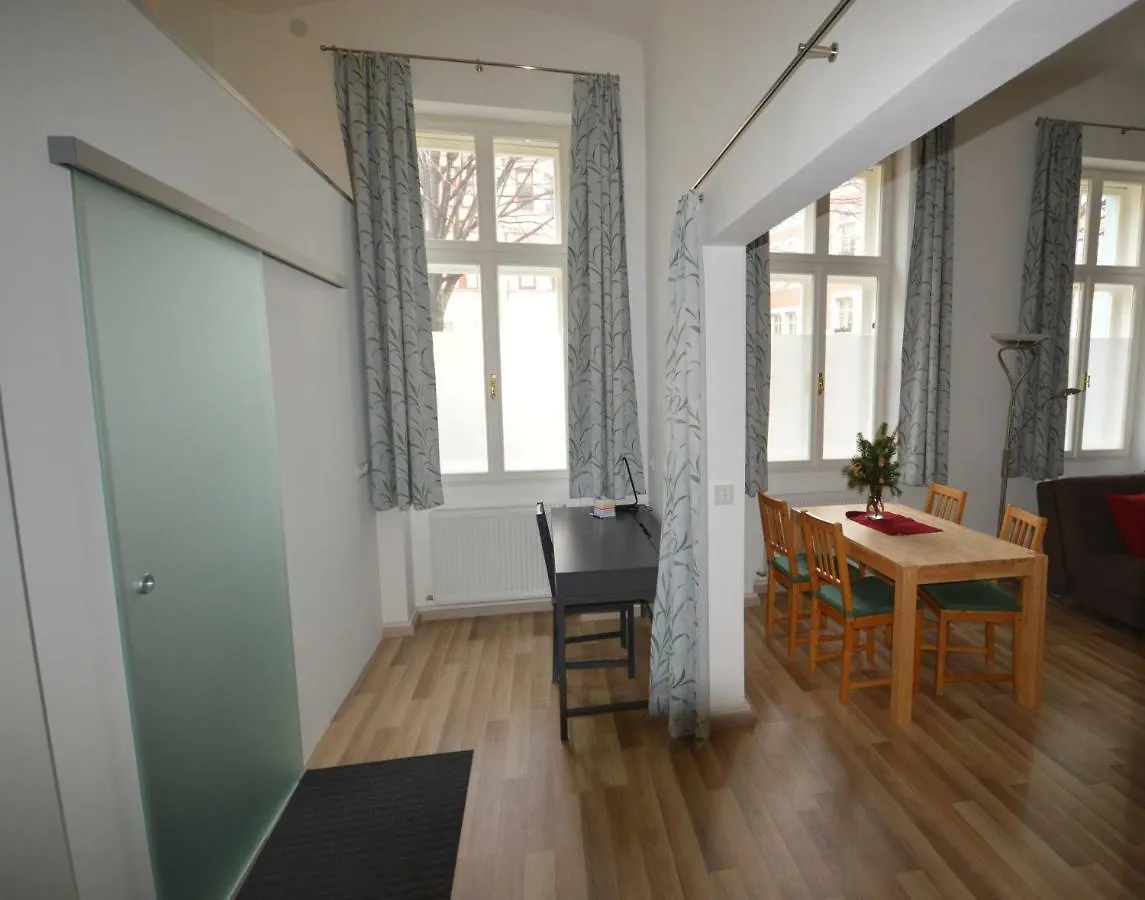 Wiener Ferienwohnung Апартаменты